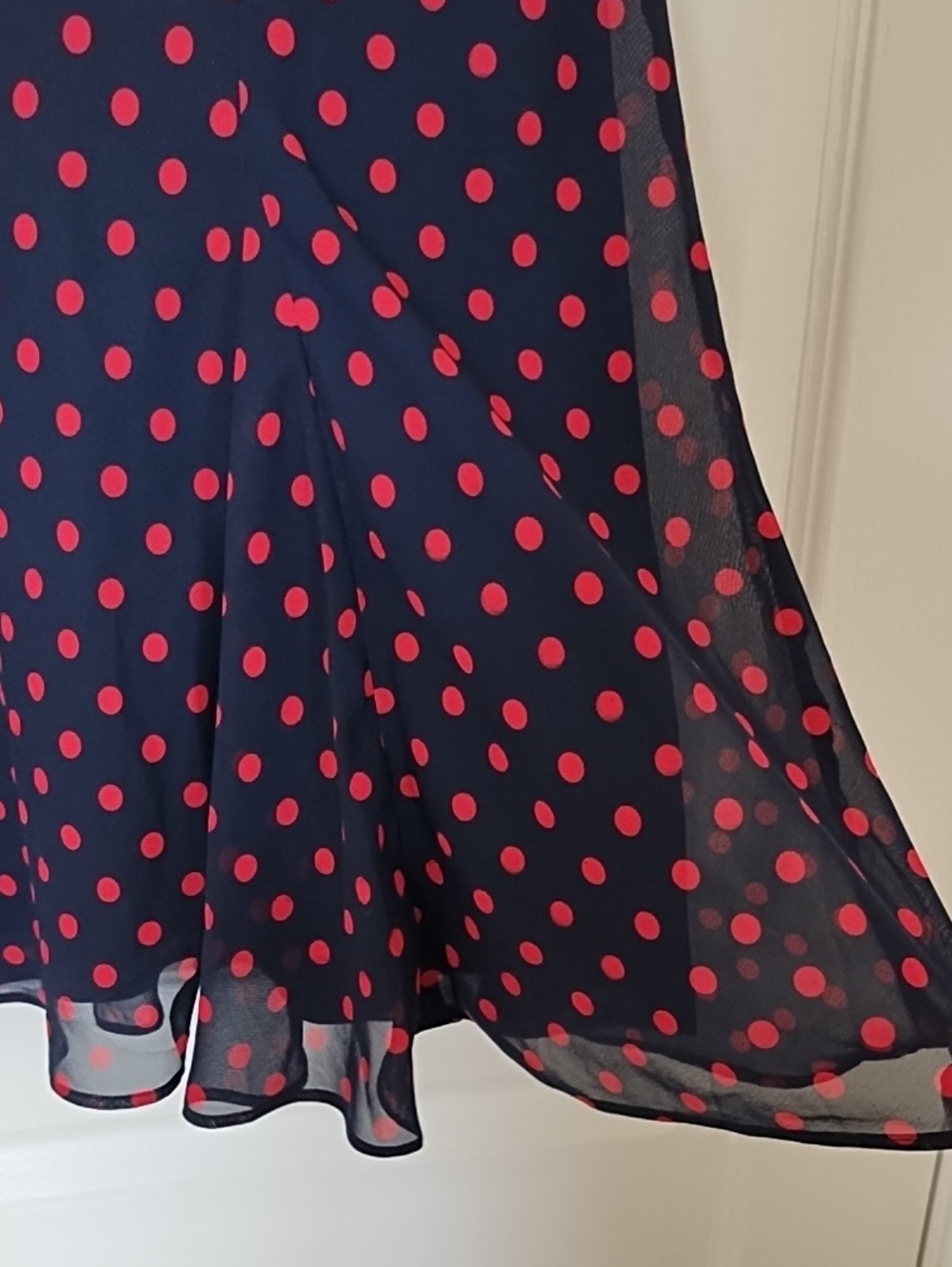 Chaps Black & Red Polka Dot Flared Knee-Length Skirt Size Medium A-Line Retro - Picture 2 of 5